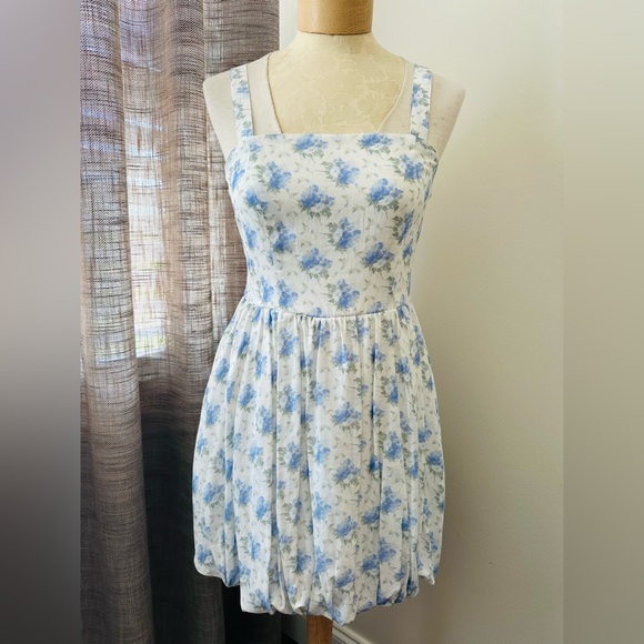Altar'd State Dresses & Skirts - Altar’d State Blue Floral Bubble Dress M